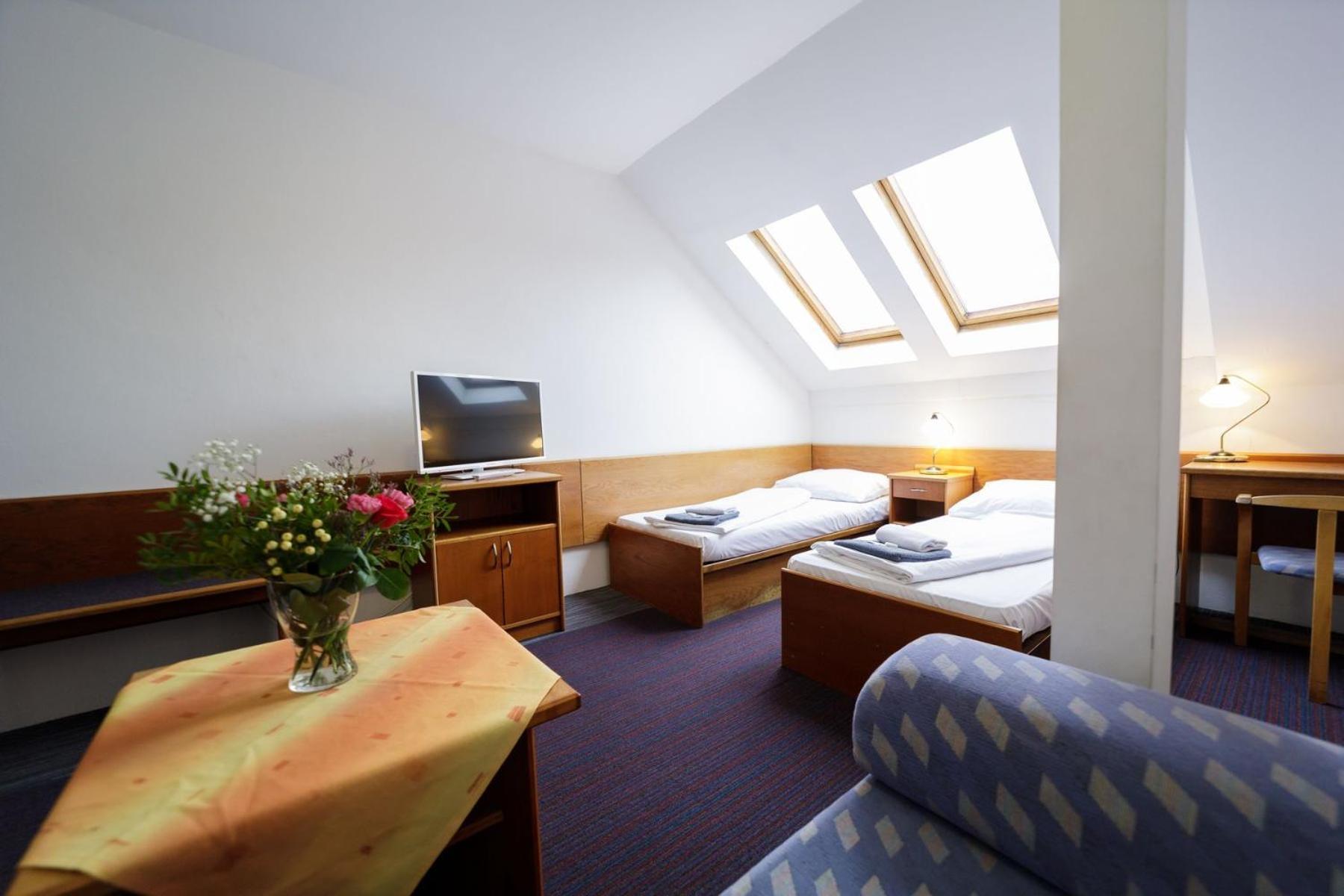 Hotel Peliny Chocen Luaran gambar