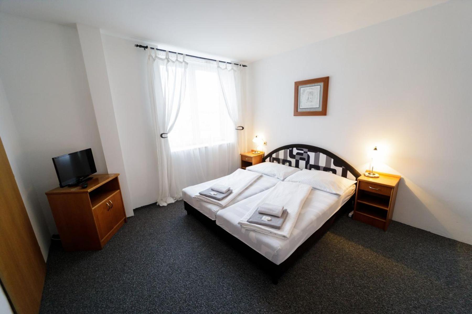 Hotel Peliny Chocen Luaran gambar