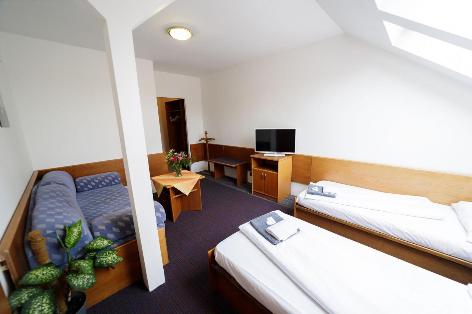 Hotel Peliny Chocen Luaran gambar