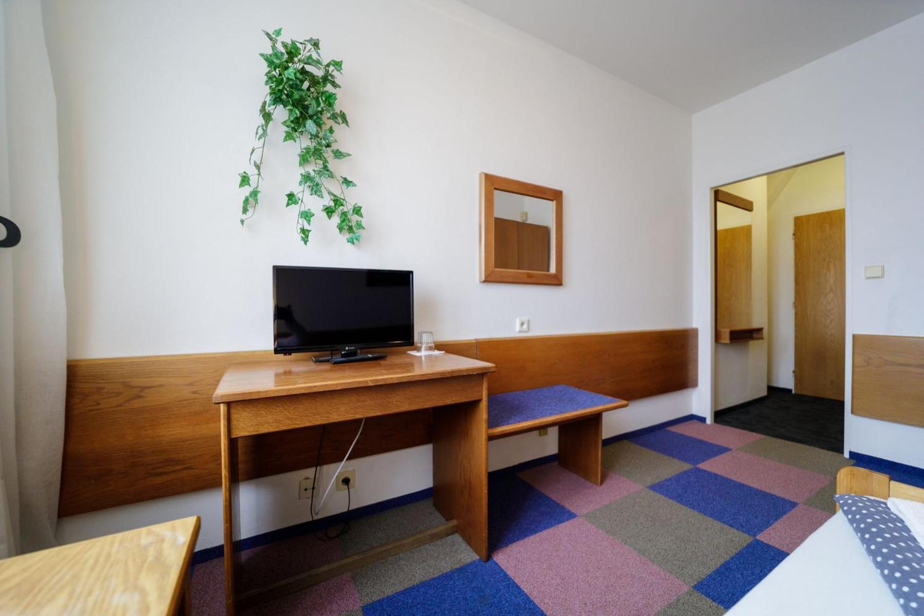 Hotel Peliny Chocen Luaran gambar